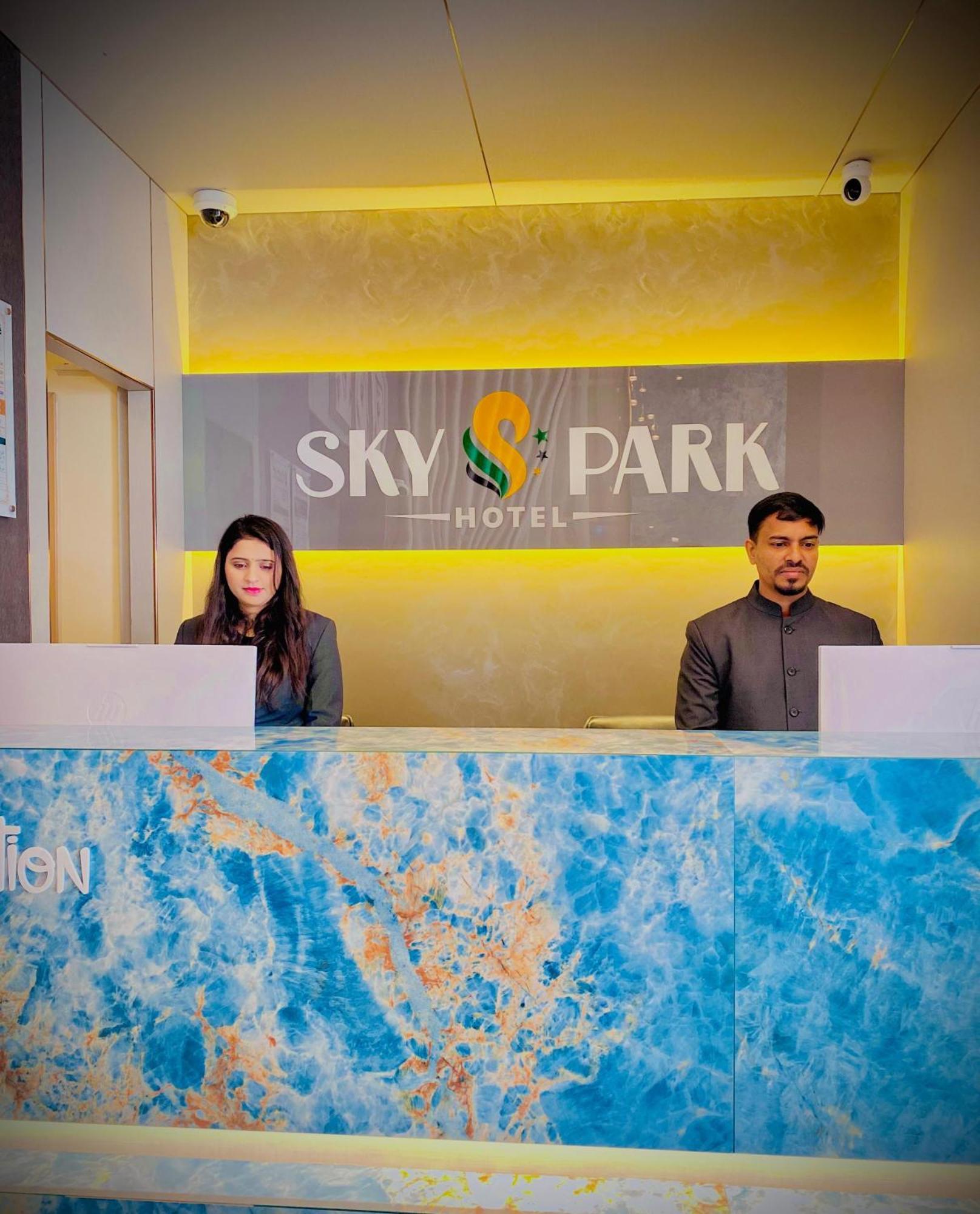 Sky Park Hotel Dubaj Exteriér fotografie